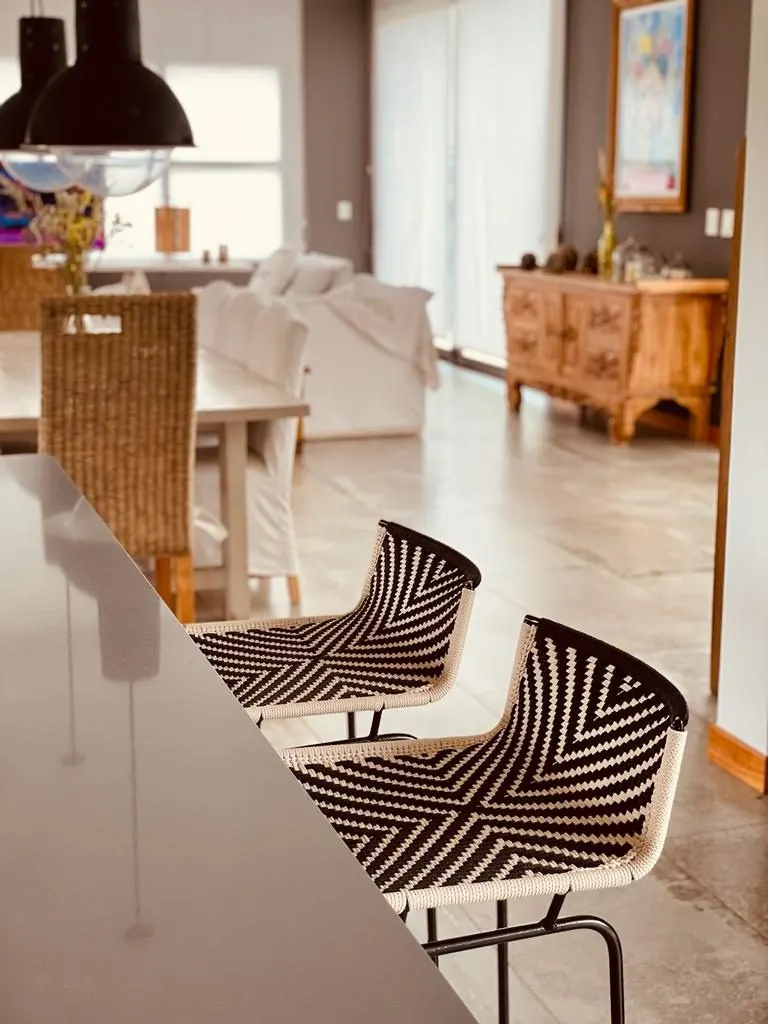 Mueble con trama cerrada