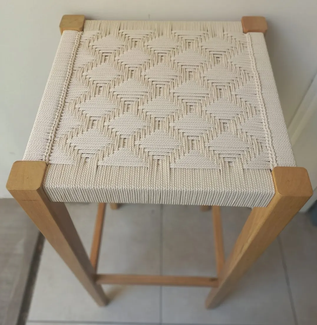 Mueble con trama cerrada